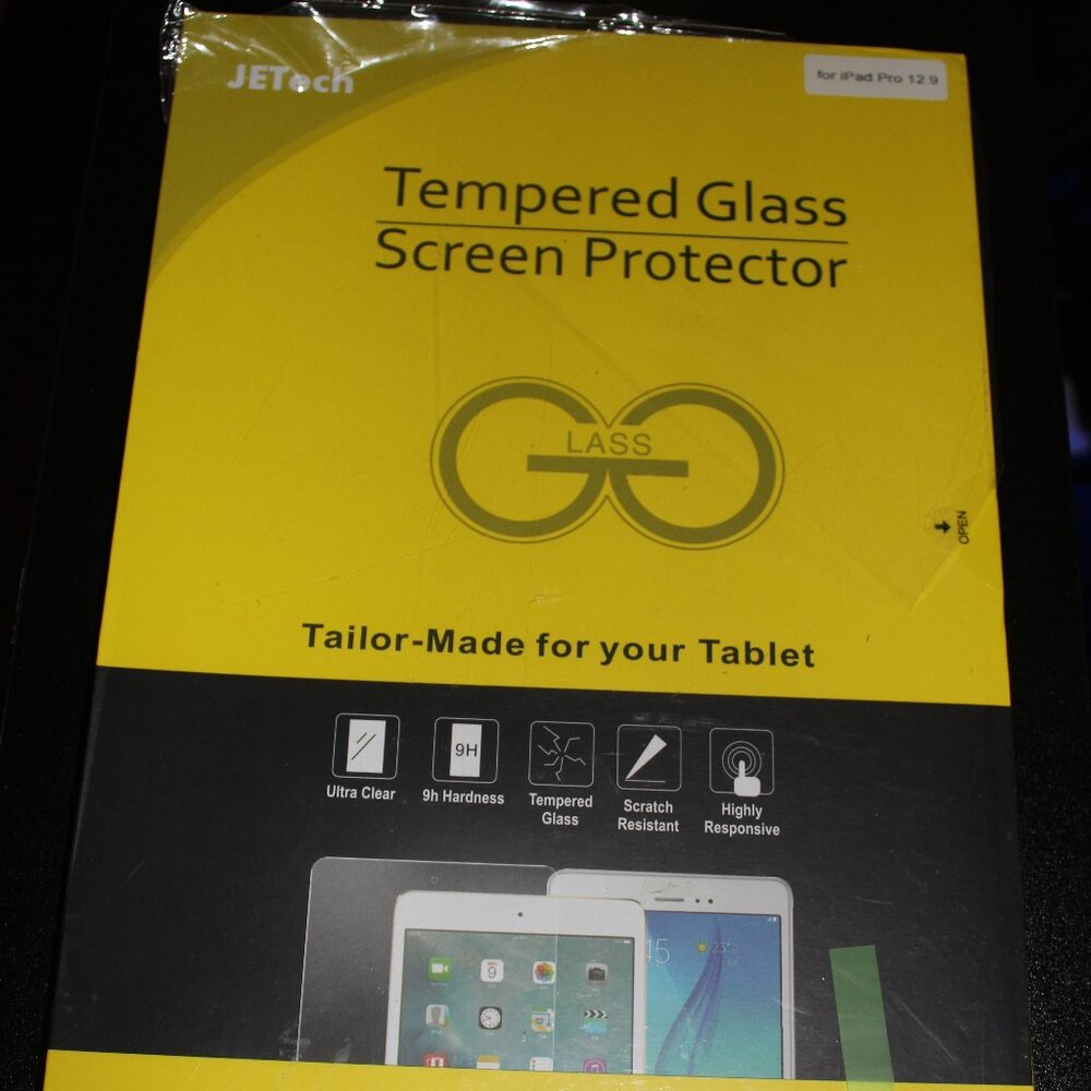 JETech Screen Protector for iPad Pro 12.9-Inch 2022/2021/2020/2018 Model, 1-Pack